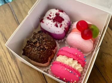 Galaxy Macaron Assortment Box